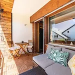 דירה With Pool & Sauna