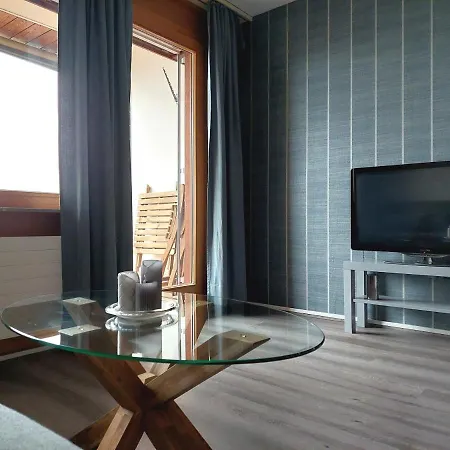 With Pool & Sauna 아파트 락스